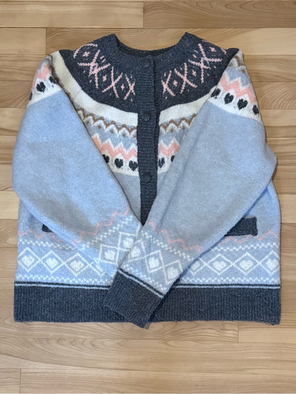 Cozy Fair Isle Cardigan Sweater - Light Blue & Charcoal